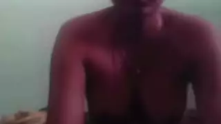 العاهرة الفنانة لبنى تأخذه في مؤخرتها