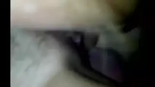 أوجي في الحظيرة: نساء تأخذ عضو الحصان بعمق