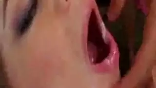 جماع جماعي عنيف مع النجمة منى زكي