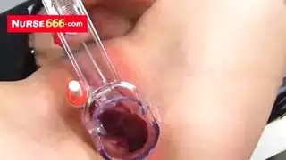 فتاة ذات ثديين كبيرين في ماراثون جنس صريح