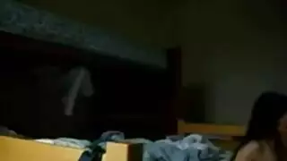جندي يمارس الجنس بقوة من أجل مكافأة مني كريمية