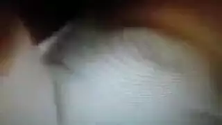 روليت عارية تبلل: حركة صريحة في غرفة البخار