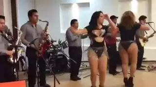 سكس بزب عريض طويل عري