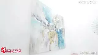 نيكالزوجة وصديقتها مترجم