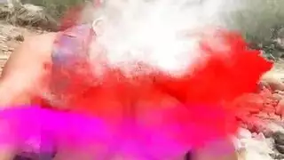 كايلا تأخذ قضيبًا ضخمًا في مؤخرتها لمشجعٍ مثار