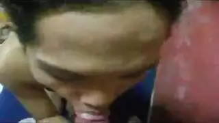 شرج سيسي يُوسع بقضيب أسود ضخم في إباحية عنيفة