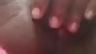 كس شابة لزج ينكح بسرعة وقوة