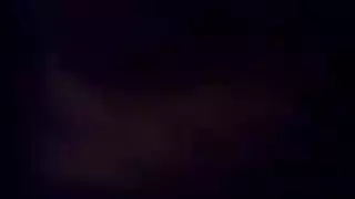 فتاتان تدعوان غريبًا مثيرًا لممارسة جنس ثلاثي