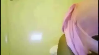 خيال شهوة عربي: لعبة الحجاب تؤدي إلى جنس جماعي