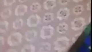 الساخنة، و سيدة خشب الأبنوس مع ضيق ، كس وردي على وشك ممارسة الجنس الشرجي مع شخص غريب