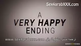 ززوج يودي زوجته المساج وتتناك امامه