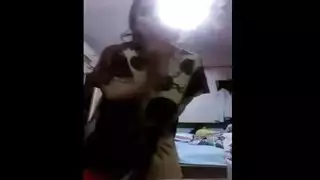 مروه رايحه العاشقه في الشقه وتصور نفسها وهي راكبه فوق