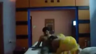زوجة نعسانة تتوسل من أجل قذف داخلي