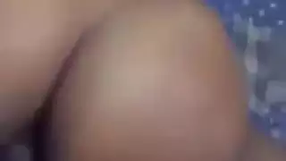 جلسة جنس صعبة في الحمام مع نجمة أفلام إباحية