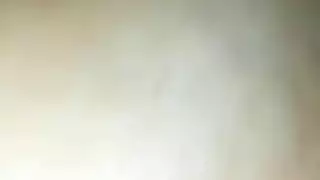 سكس شرجي قاسي: زب كبير ينيك الملفة الصارخة بقوة
