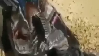 زوجة محجبة تُتبول عليها بعد القبض عليها تخون