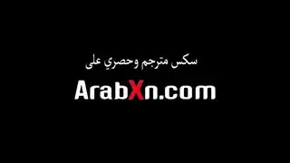 المرة الأولى للفتاة البريئة: الأم تعلمها فن الجنس