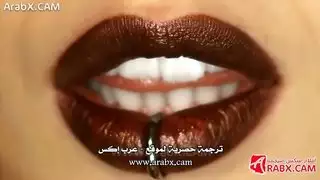 إغراءات الأم الحاضنة جنس صريح مع الزائر الشاب