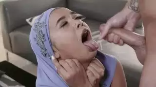 تدليك مهبل عربي: عاهرة مصرية تأخذ كل شيء