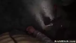 شاب التوصيل العربي يملأ كل الفتحات في هذا المشهد الإكس إكس إكس