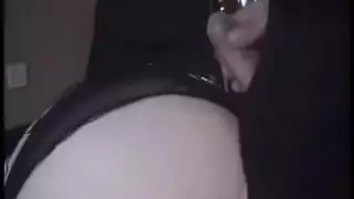 نساء بريطانيات ناضجات مدخنات في جنس جماعي صريح