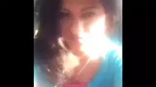 حبيبتي السابقة تحاول المص العميق منعكس الاختناق في فيلم إباحي