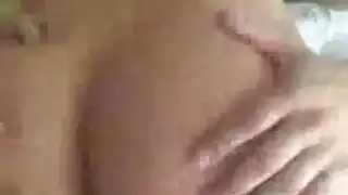 رحلة شارلوت سارتر الجامحة: شعر مشدود ومهبل مضغوط من قبل المدلك