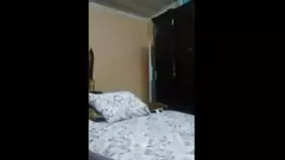 عاهرة شقراء تُستخدم لجلسة جنس مكثفة