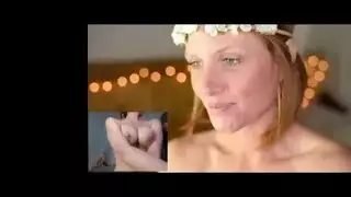 نجمه إباحية شقراء حمراء تئن في جلسة نيك عميق للحلق