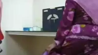 فيديو سكس محجبات داخل عيادة طبية ساخن جدا