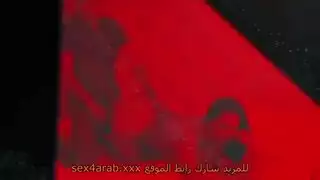 باميلا ريوس: ملكة الشرج الناضجة تتحمل فعل قاس من الخلف
