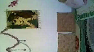 خمس اولاد ينيكون بنت واحده