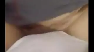 هاردكور هاوي هندي: مص عميق للقضيب وجنس سرير خشن