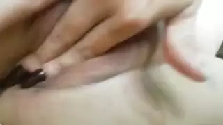 رجلي ليس صلبًا – أحتاج رجلاً حقيقيًا لينكح مهبلي بقوة