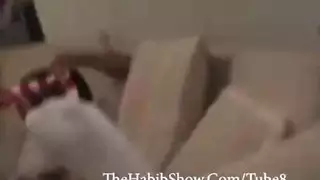 إباحية: عاهرة محجبة تأخذ كل أفراد العرب
