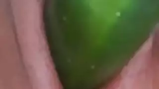 هاوي يضرب بقوة ويفرغ عميقاً في فمها