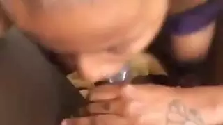 نظرة خاطفة إكس إكس إكس: جنس فموي عميق وأكثر