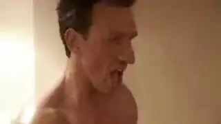 باتريك الأحمر يمارس الجنس المباشر مع وشم ممرضة على مؤخرته