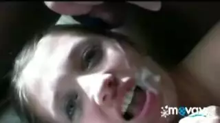 ثلاثية ساخنة بين أم وابنتها مع شبان ممتعين