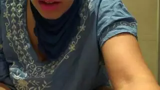 عرض إكس إكس إكس لشعر كس عربي غريب
