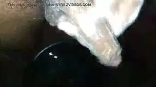 الرجل الهندي الساخن هو سخيف زوجة مثليه أفضل صديق له في سرير ضخم