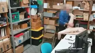اُمسكت متلبسة، ثم مُلئت بالسائل المنوي