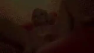 شقراء مراهقة قانونية يُدمر مهبلها بقضيب أسود ضخم