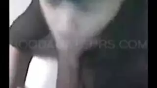 نجم سيلفي يأخذ قضيب ضخم في حلقها وتبلع