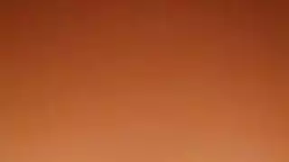 جنس جماعي حميمي مع الأصدقاء وعضو صناعي قاسٍ