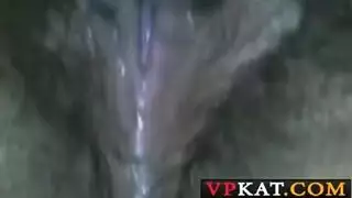معاقبة فتاة مصرية ثرثارة بصفعات قاسية وقبلات