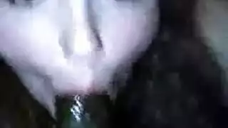 أرييل أفيري تتوسل للحصول على قذف نهائي صريح