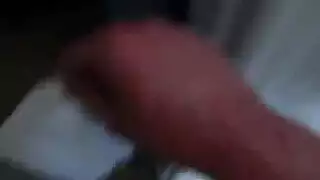 لبن كتير على وشها