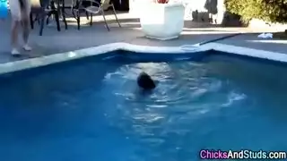 كلاسيكية المراهقين الإباحية صغيرة وبرية xxx