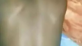 حفلة جنس هندية: بث لا ينتهي